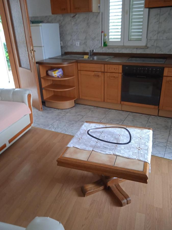 Apartments Suco Целина Екстериор снимка